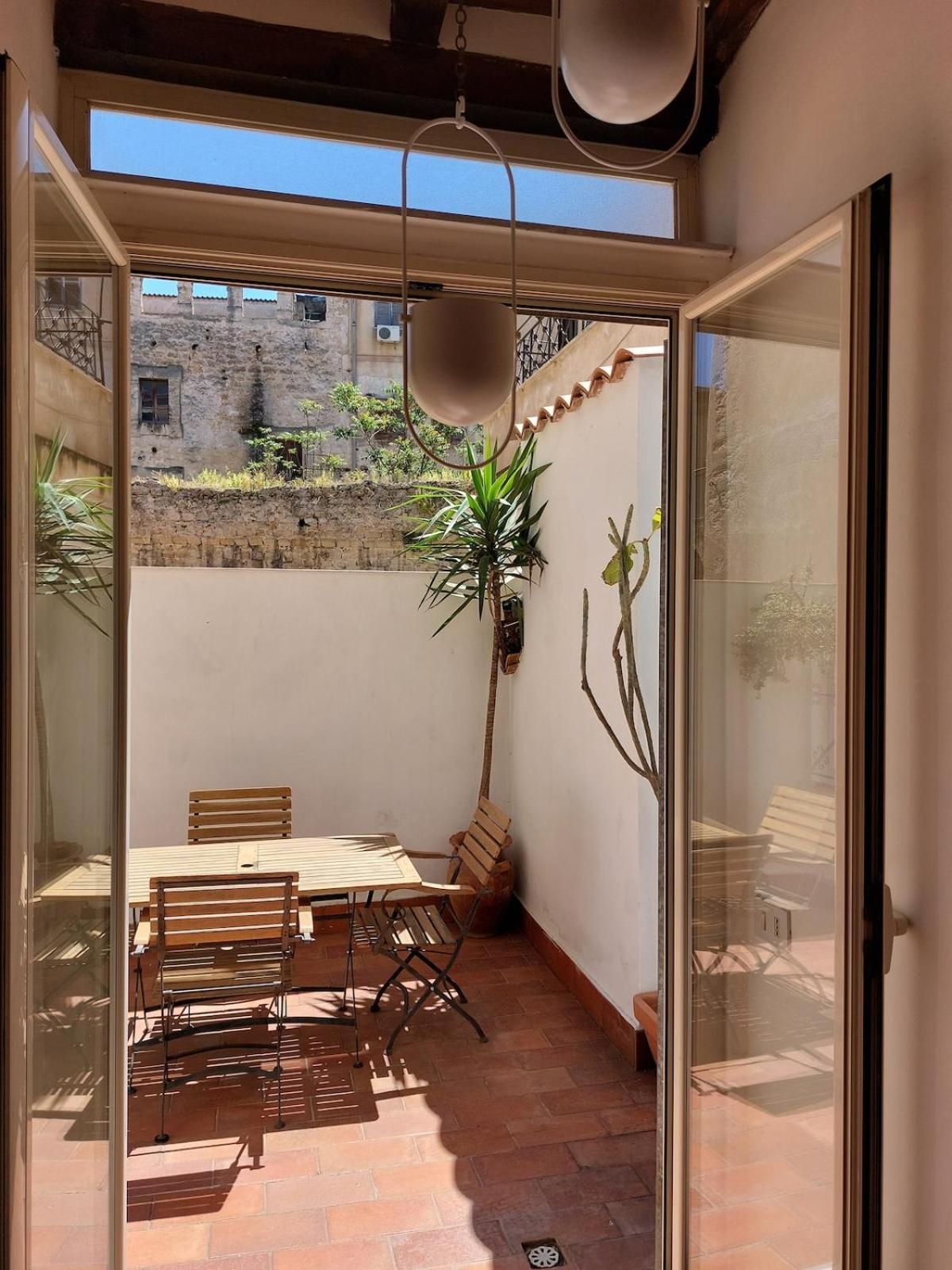 Apartament Volturno 50 *